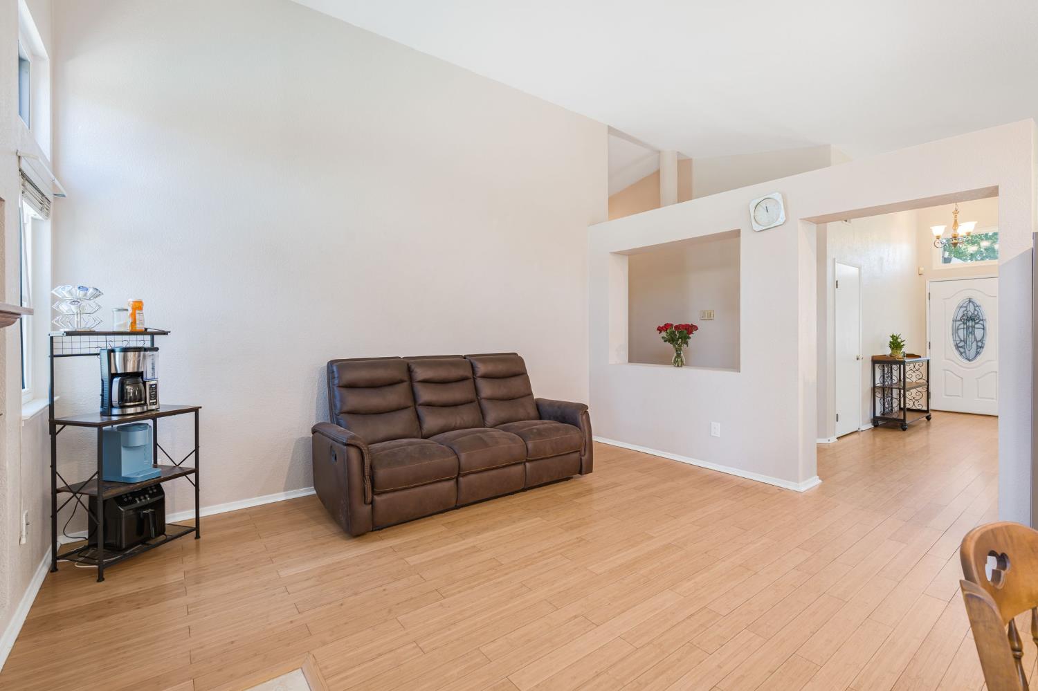 Detail Gallery Image 15 of 38 For 1625 Jasmine Ct, Tracy,  CA 95376 - 4 Beds | 2 Baths