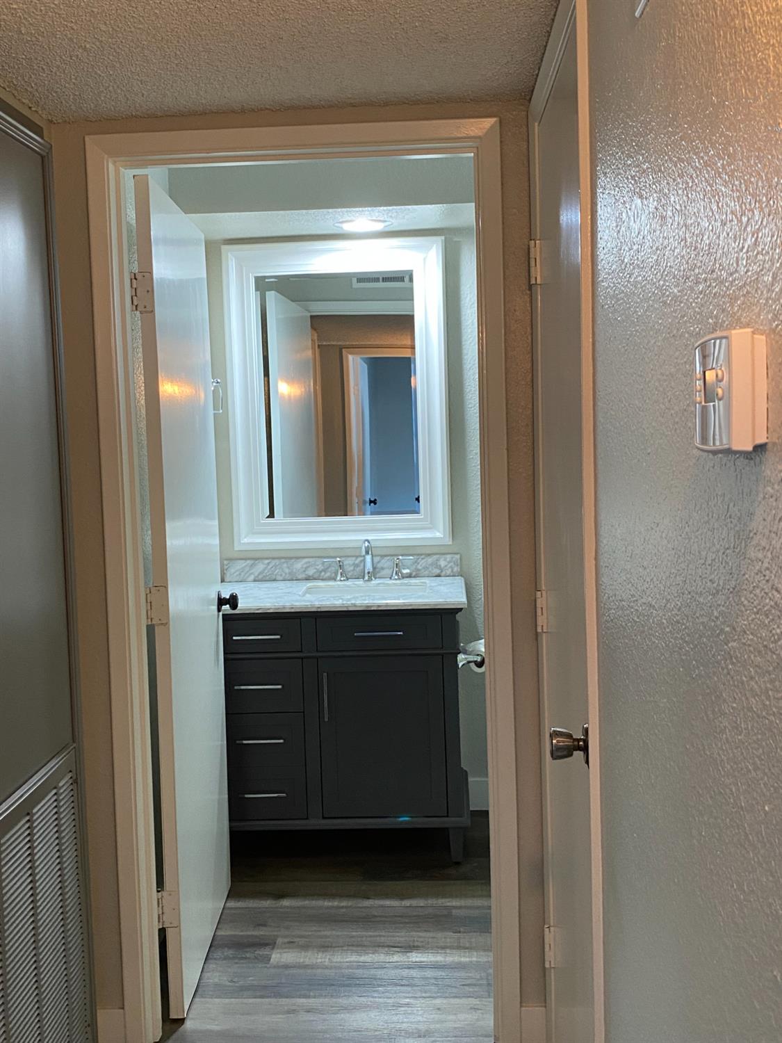 Detail Gallery Image 17 of 24 For 3701 Colonial Dr #92,  Modesto,  CA 95356 - 1 Beds | 1 Baths