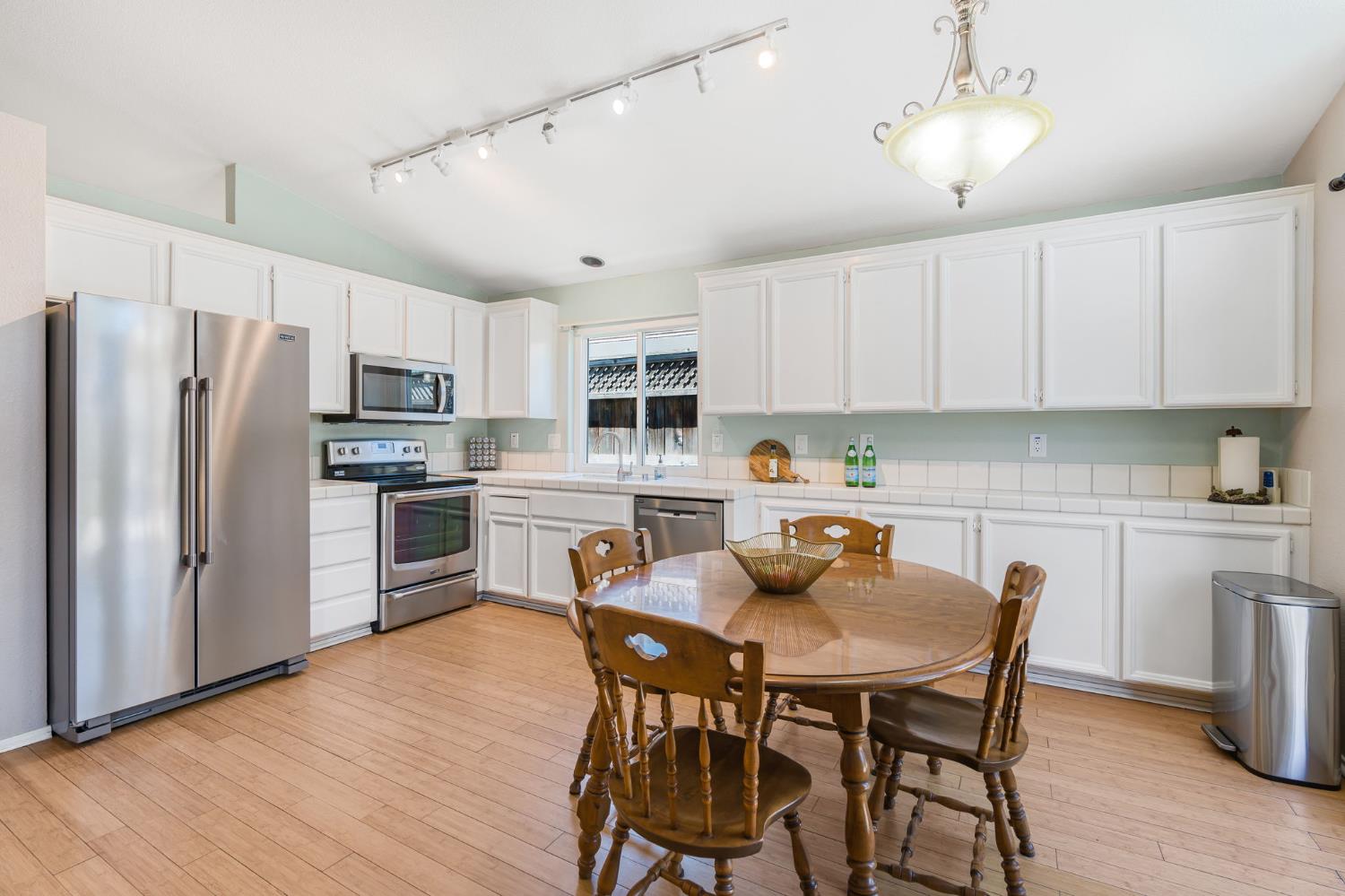 Detail Gallery Image 20 of 38 For 1625 Jasmine Ct, Tracy,  CA 95376 - 4 Beds | 2 Baths
