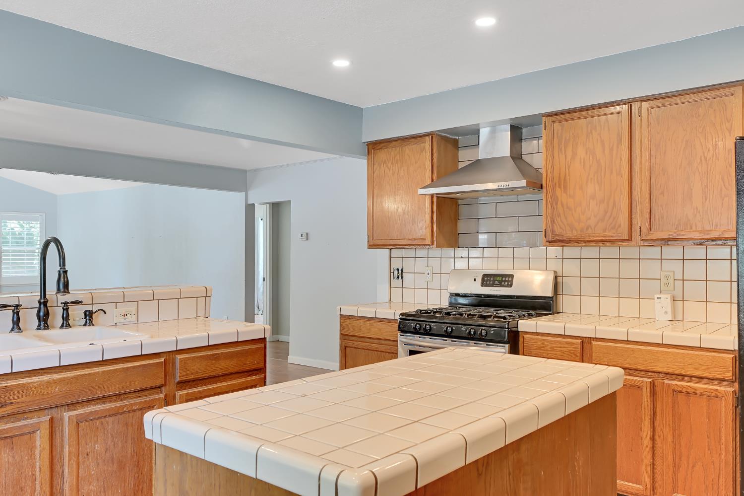 Detail Gallery Image 9 of 30 For 770 Webster St, Colusa,  CA 95932 - 3 Beds | 2 Baths