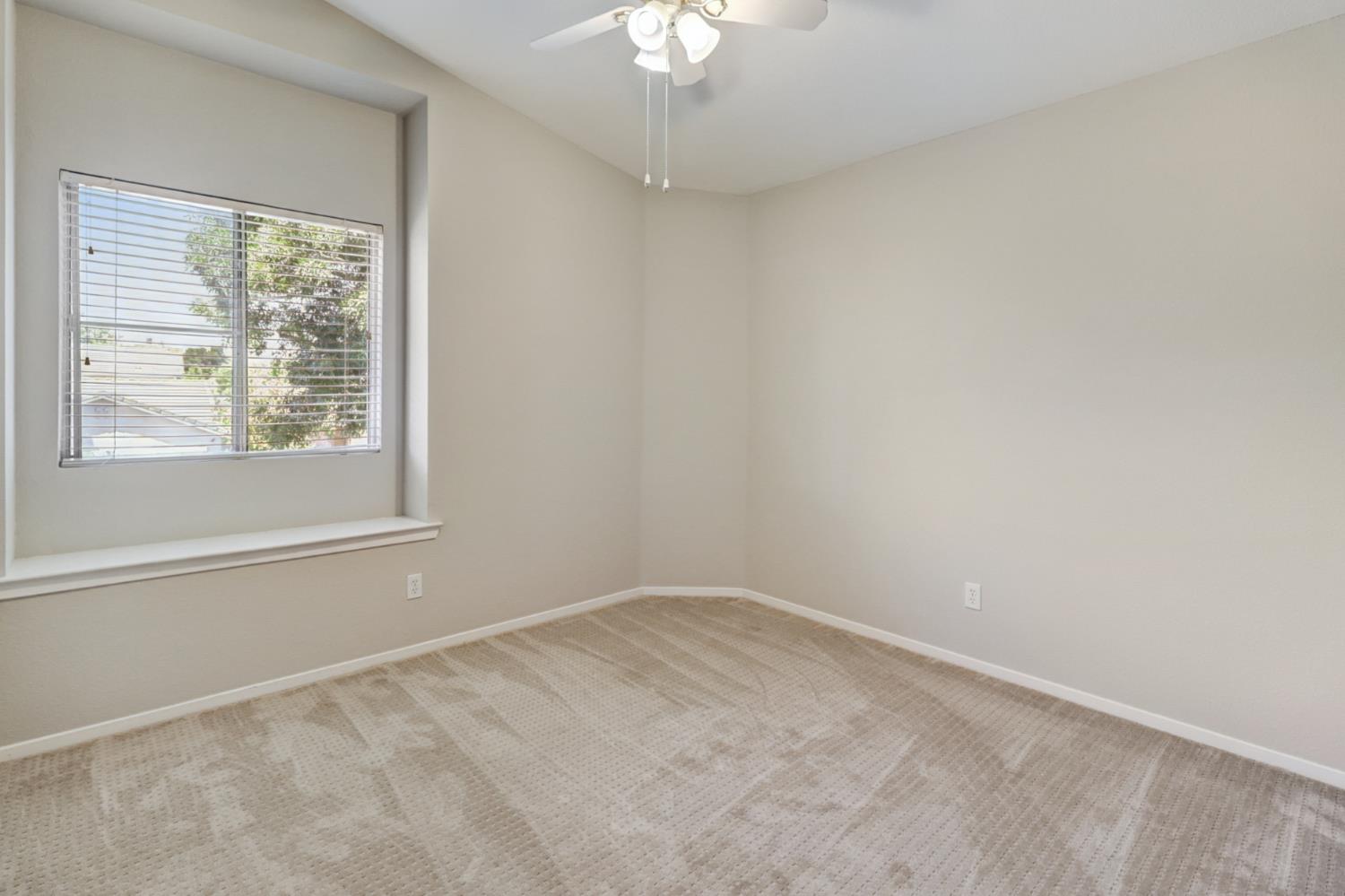 Detail Gallery Image 47 of 75 For 9473 Windrift Ln, Elk Grove,  CA 95758 - 4 Beds | 2/1 Baths