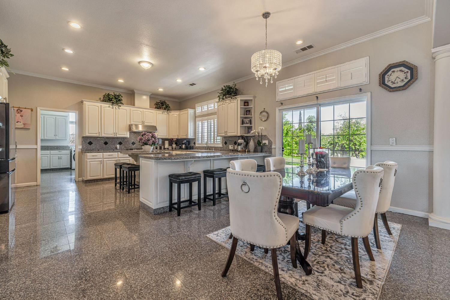 Detail Gallery Image 23 of 90 For 12732 N West Ln, Lodi,  CA 95240 - 6 Beds | 5/1 Baths