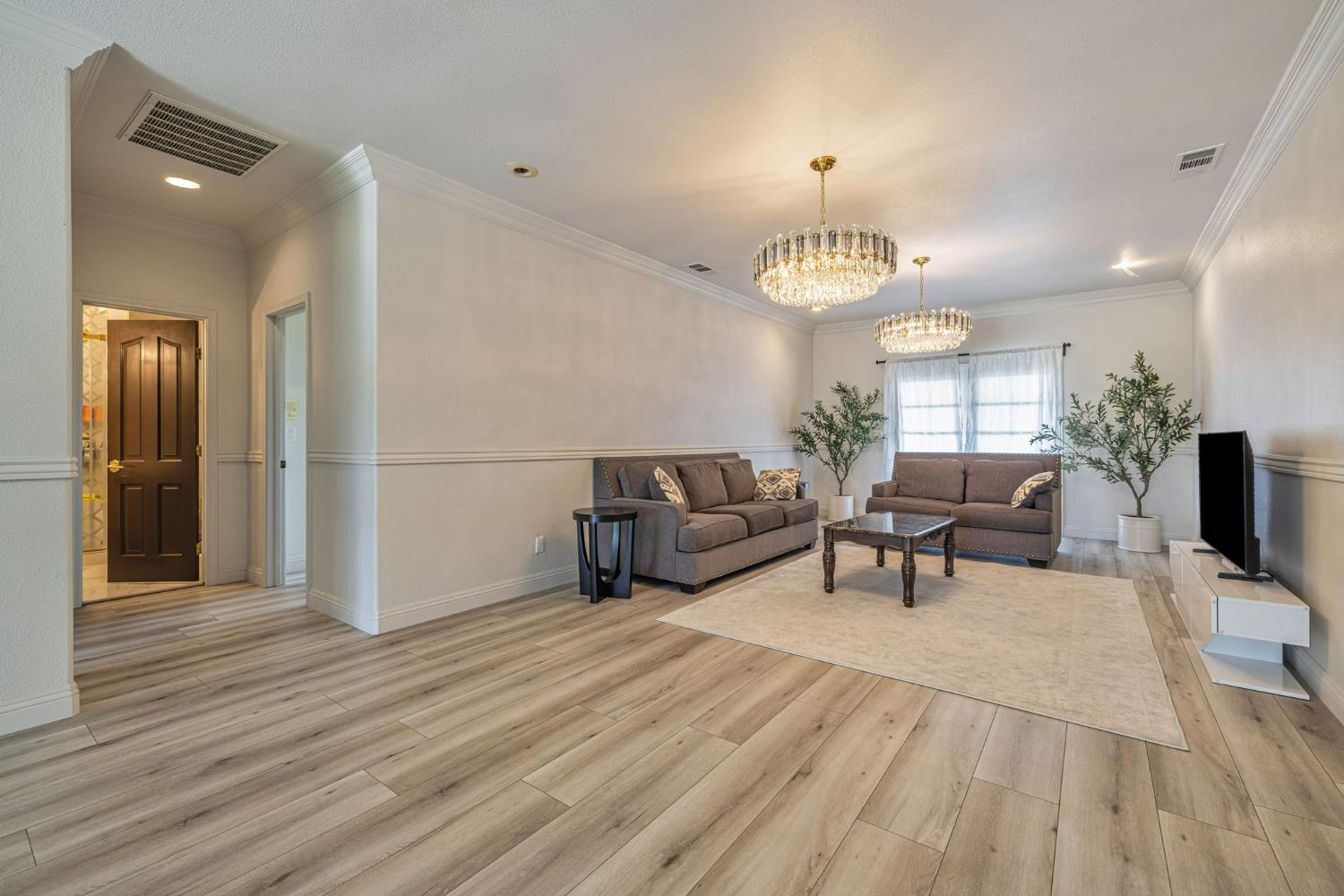 Detail Gallery Image 29 of 90 For 12732 N West Ln, Lodi,  CA 95240 - 6 Beds | 5/1 Baths