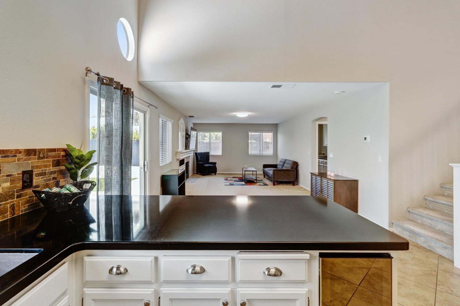 Detail Gallery Image 31 of 75 For 9473 Windrift Ln, Elk Grove,  CA 95758 - 4 Beds | 2/1 Baths