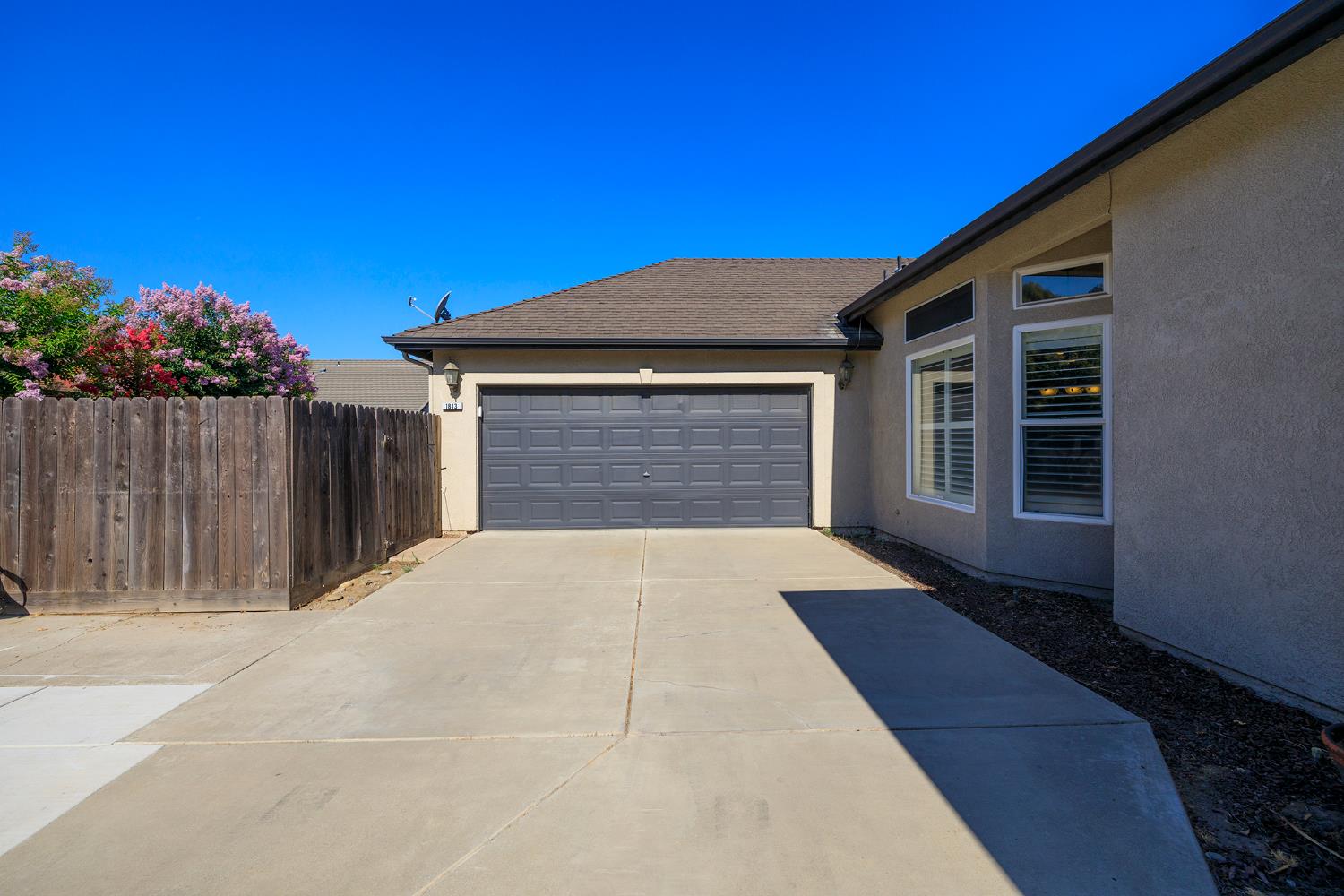 Detail Gallery Image 9 of 49 For 1813 Heartnut Way, Hughson,  CA 95326 - 3 Beds | 2 Baths