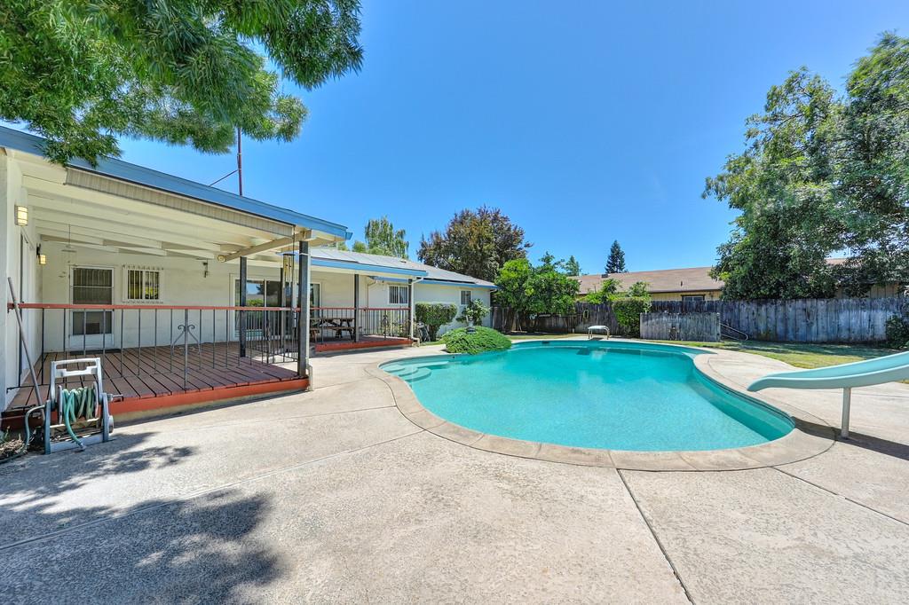 Detail Gallery Image 64 of 72 For 18493 N Jack Tone Rd, Lockeford,  CA 95237 - 4 Beds | 2/1 Baths