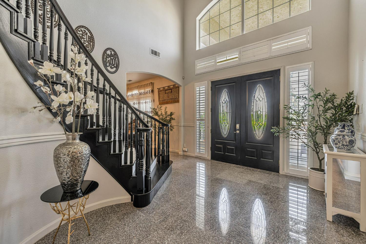 Detail Gallery Image 10 of 90 For 12732 N West Ln, Lodi,  CA 95240 - 6 Beds | 5/1 Baths