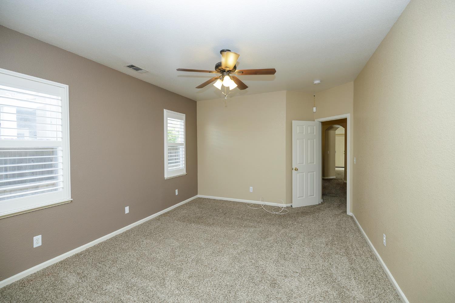 Detail Gallery Image 29 of 49 For 1813 Heartnut Way, Hughson,  CA 95326 - 3 Beds | 2 Baths