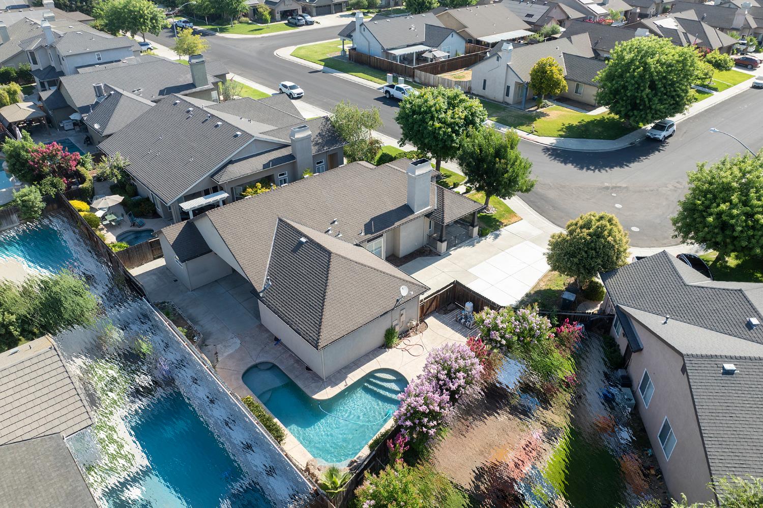 Detail Gallery Image 7 of 49 For 1813 Heartnut Way, Hughson,  CA 95326 - 3 Beds | 2 Baths