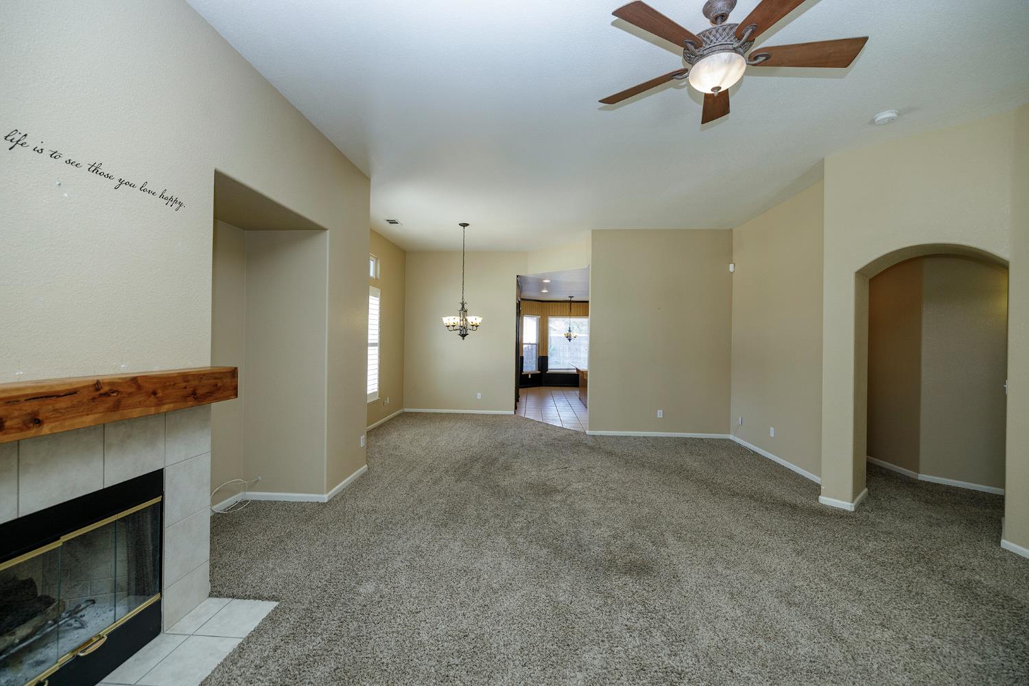 Detail Gallery Image 15 of 49 For 1813 Heartnut Way, Hughson,  CA 95326 - 3 Beds | 2 Baths