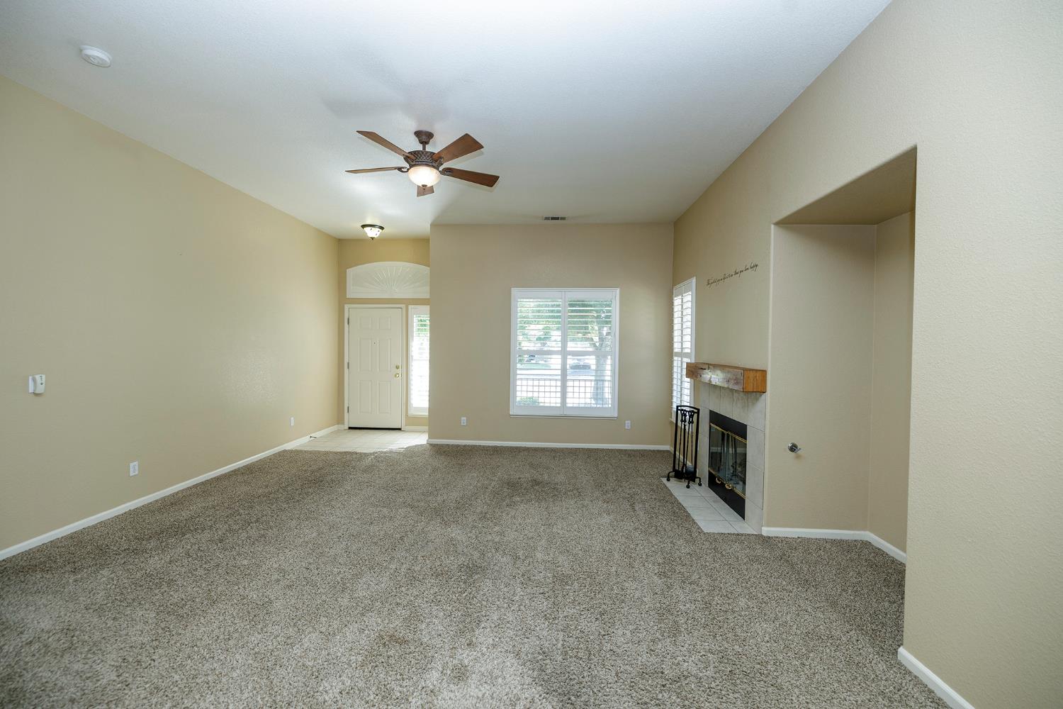 Detail Gallery Image 11 of 49 For 1813 Heartnut Way, Hughson,  CA 95326 - 3 Beds | 2 Baths