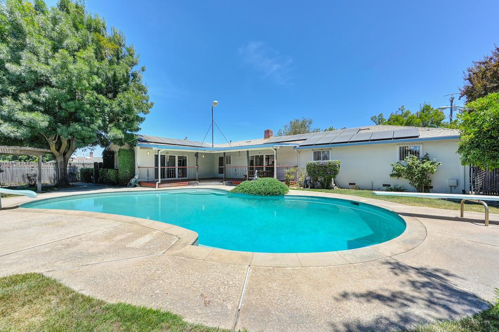 Detail Gallery Image 66 of 72 For 18493 N Jack Tone Rd, Lockeford,  CA 95237 - 4 Beds | 2/1 Baths