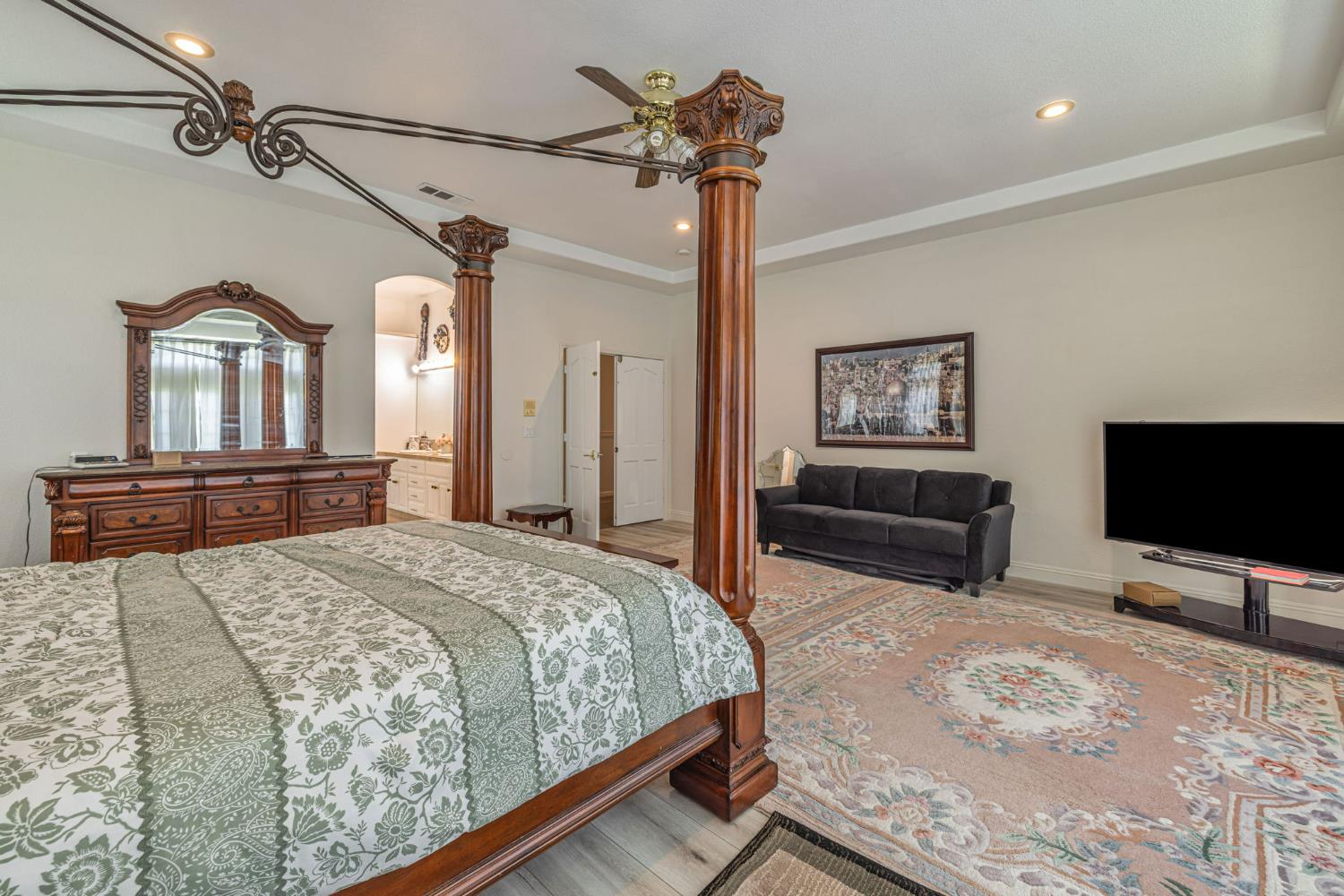 Detail Gallery Image 52 of 90 For 12732 N West Ln, Lodi,  CA 95240 - 6 Beds | 5/1 Baths