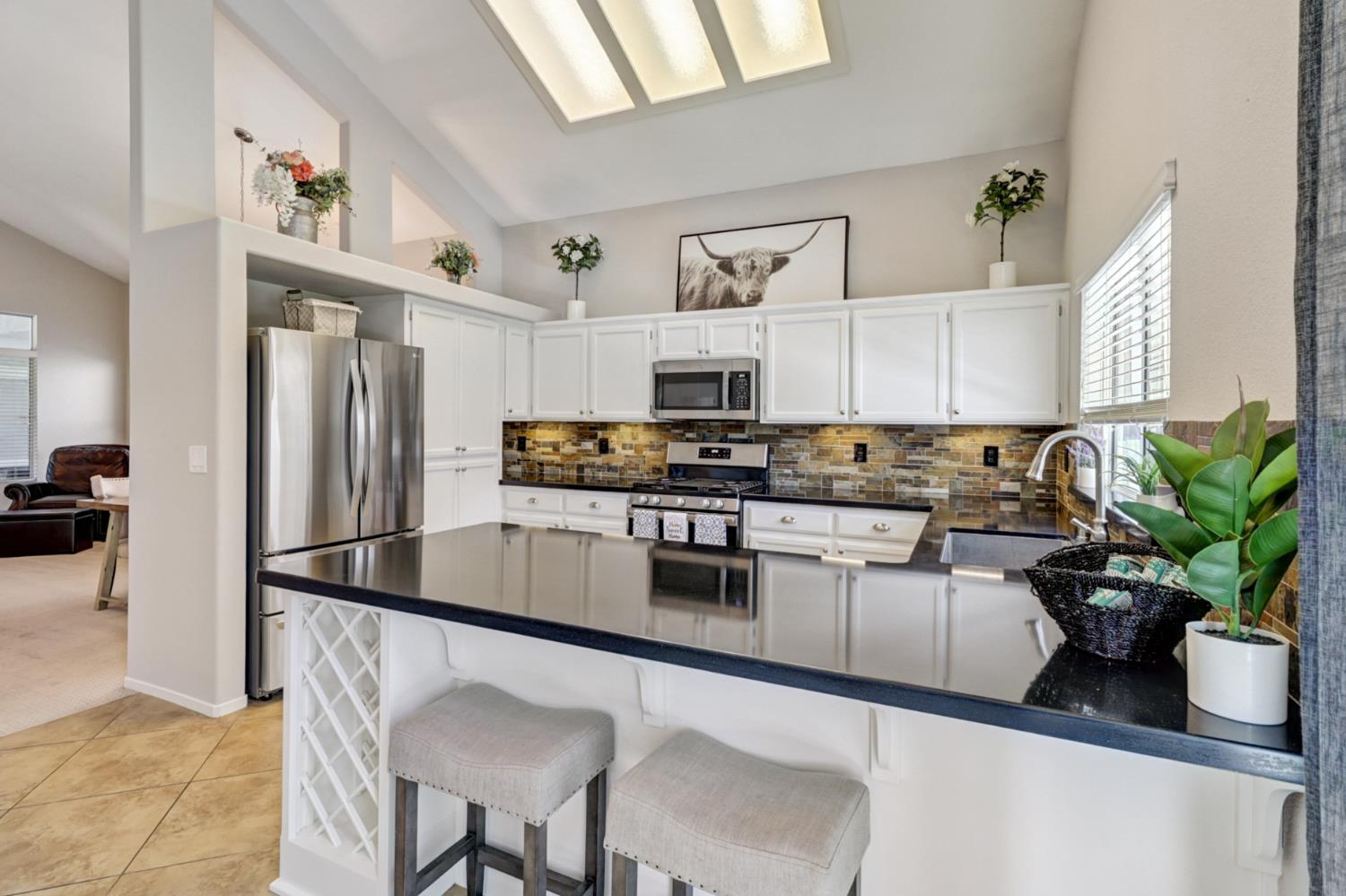 Detail Gallery Image 24 of 75 For 9473 Windrift Ln, Elk Grove,  CA 95758 - 4 Beds | 2/1 Baths