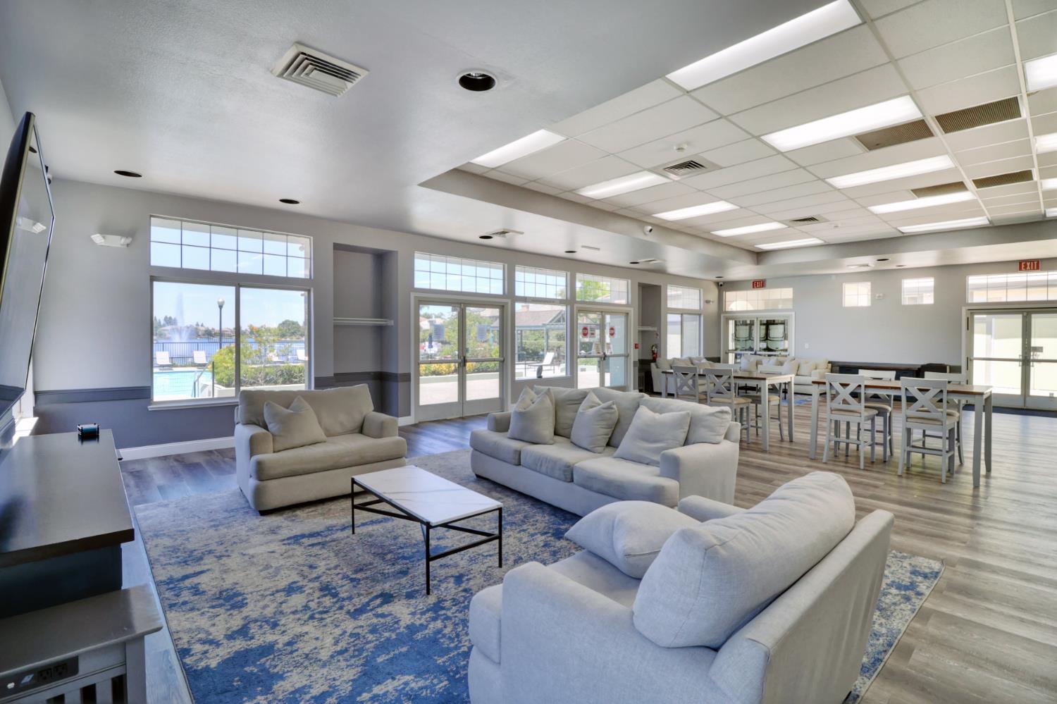 Detail Gallery Image 72 of 75 For 9473 Windrift Ln, Elk Grove,  CA 95758 - 4 Beds | 2/1 Baths