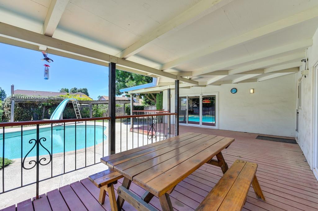 Detail Gallery Image 62 of 72 For 18493 N Jack Tone Rd, Lockeford,  CA 95237 - 4 Beds | 2/1 Baths