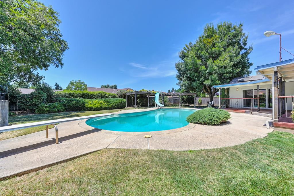 Detail Gallery Image 63 of 72 For 18493 N Jack Tone Rd, Lockeford,  CA 95237 - 4 Beds | 2/1 Baths