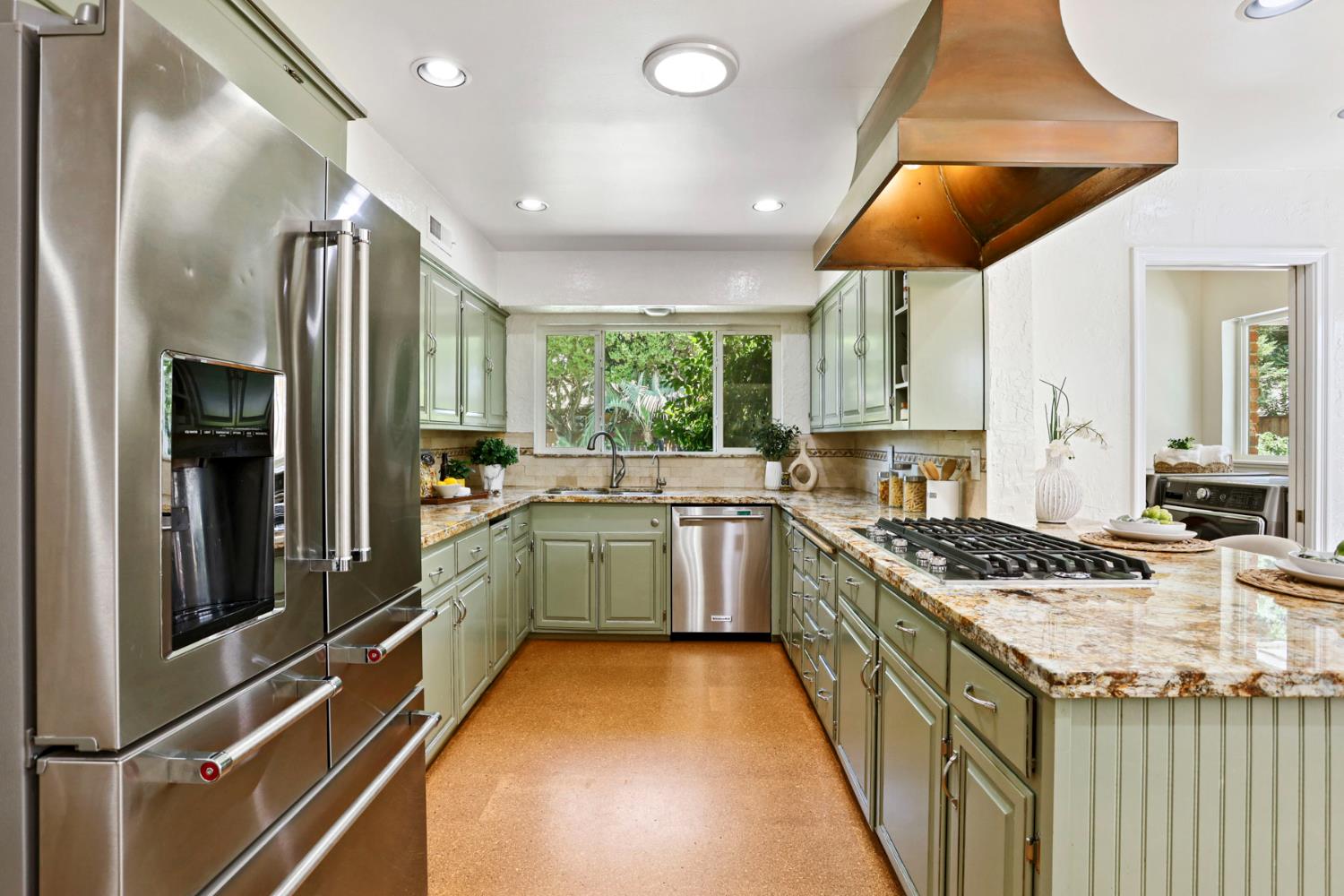 Detail Gallery Image 20 of 85 For 1330 Magnolia Ave, Modesto,  CA 95350 - 4 Beds | 3 Baths