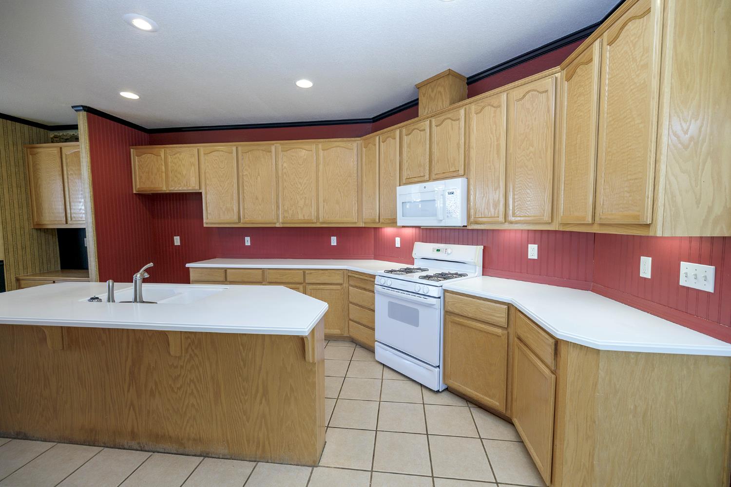 Detail Gallery Image 17 of 49 For 1813 Heartnut Way, Hughson,  CA 95326 - 3 Beds | 2 Baths