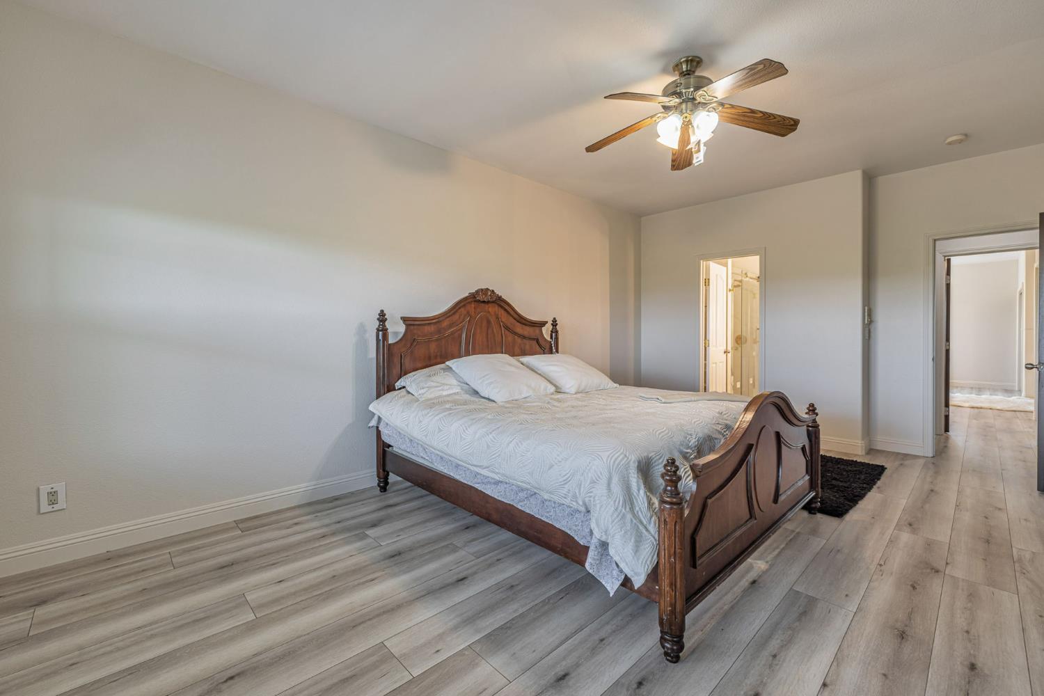 Detail Gallery Image 37 of 90 For 12732 N West Ln, Lodi,  CA 95240 - 6 Beds | 5/1 Baths