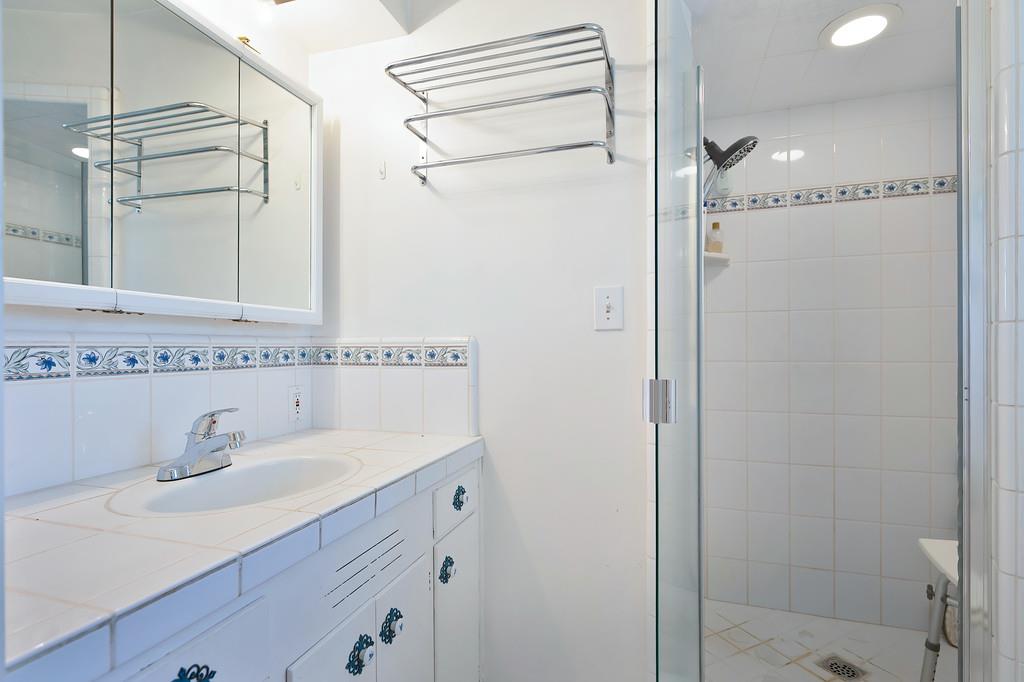 Detail Gallery Image 22 of 72 For 18493 N Jack Tone Rd, Lockeford,  CA 95237 - 4 Beds | 2/1 Baths