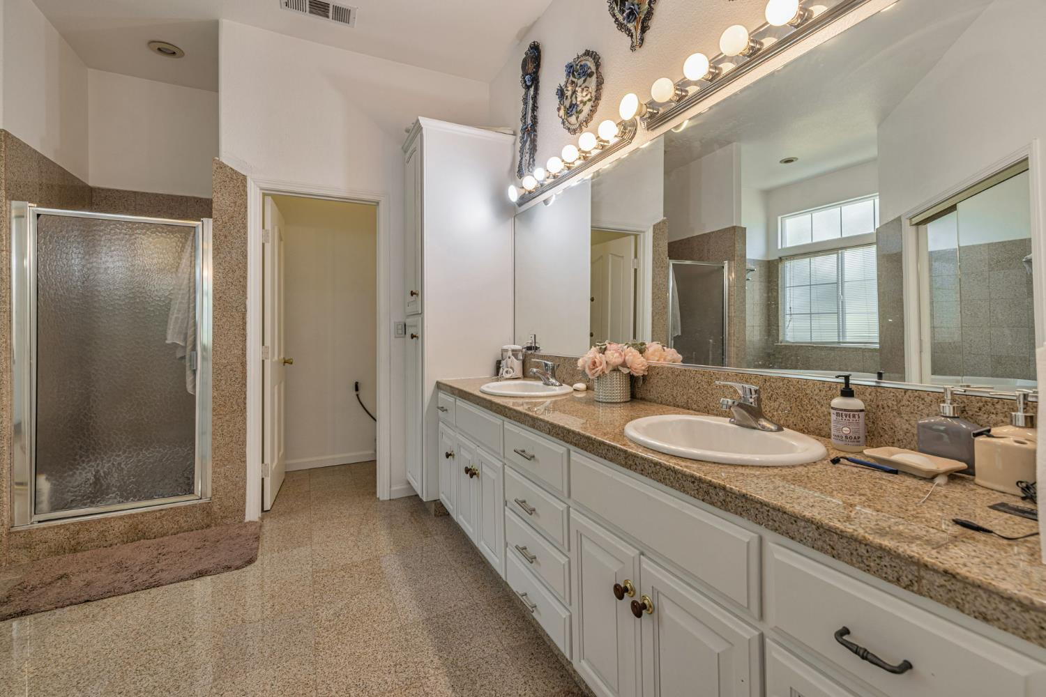 Detail Gallery Image 54 of 90 For 12732 N West Ln, Lodi,  CA 95240 - 6 Beds | 5/1 Baths