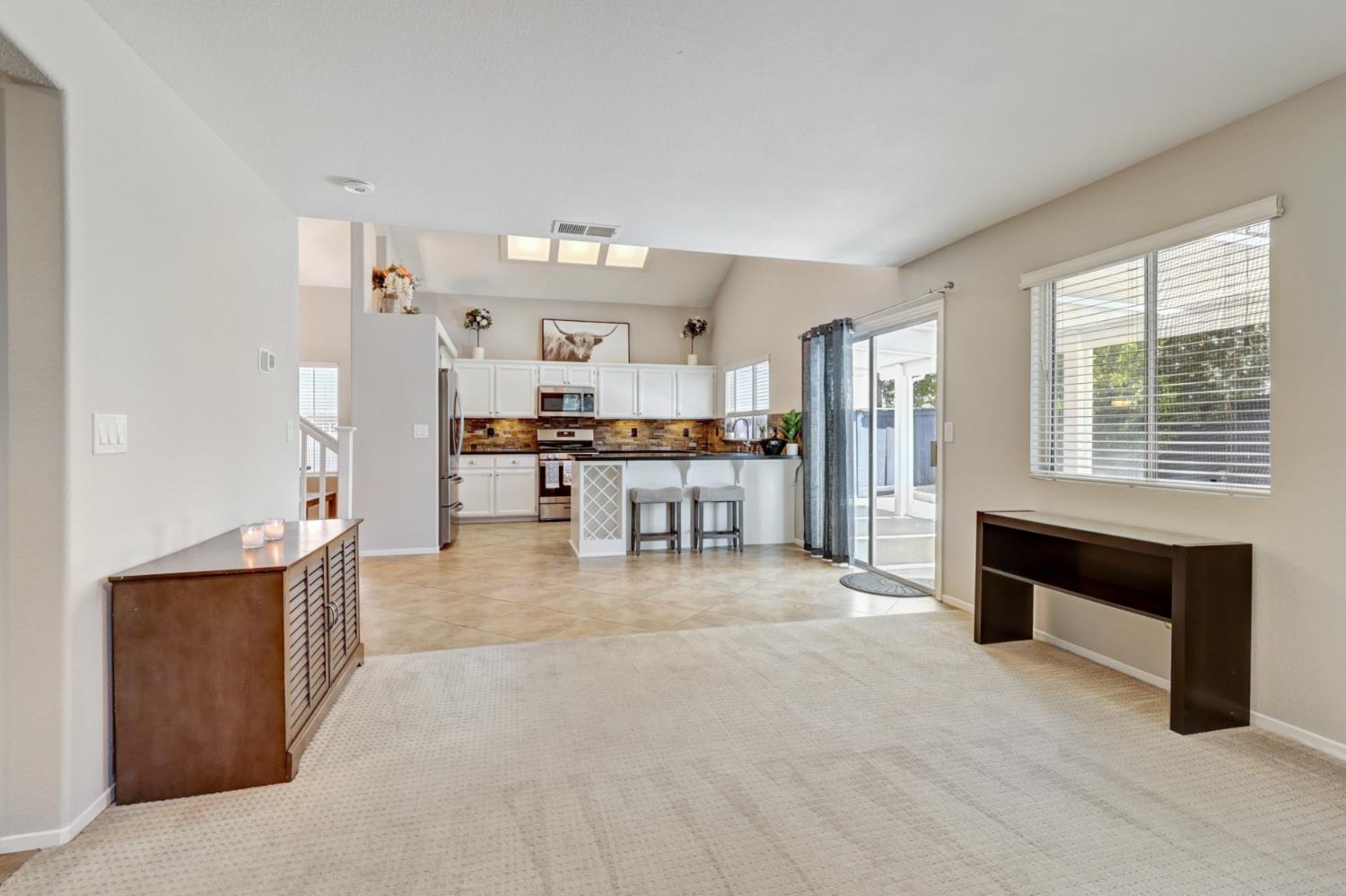 Detail Gallery Image 20 of 75 For 9473 Windrift Ln, Elk Grove,  CA 95758 - 4 Beds | 2/1 Baths
