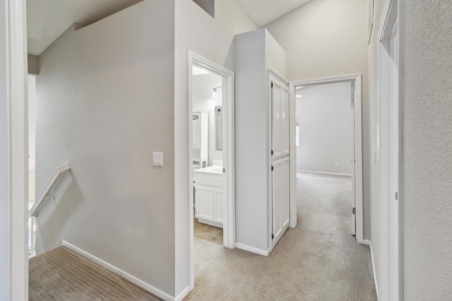 Detail Gallery Image 37 of 75 For 9473 Windrift Ln, Elk Grove,  CA 95758 - 4 Beds | 2/1 Baths
