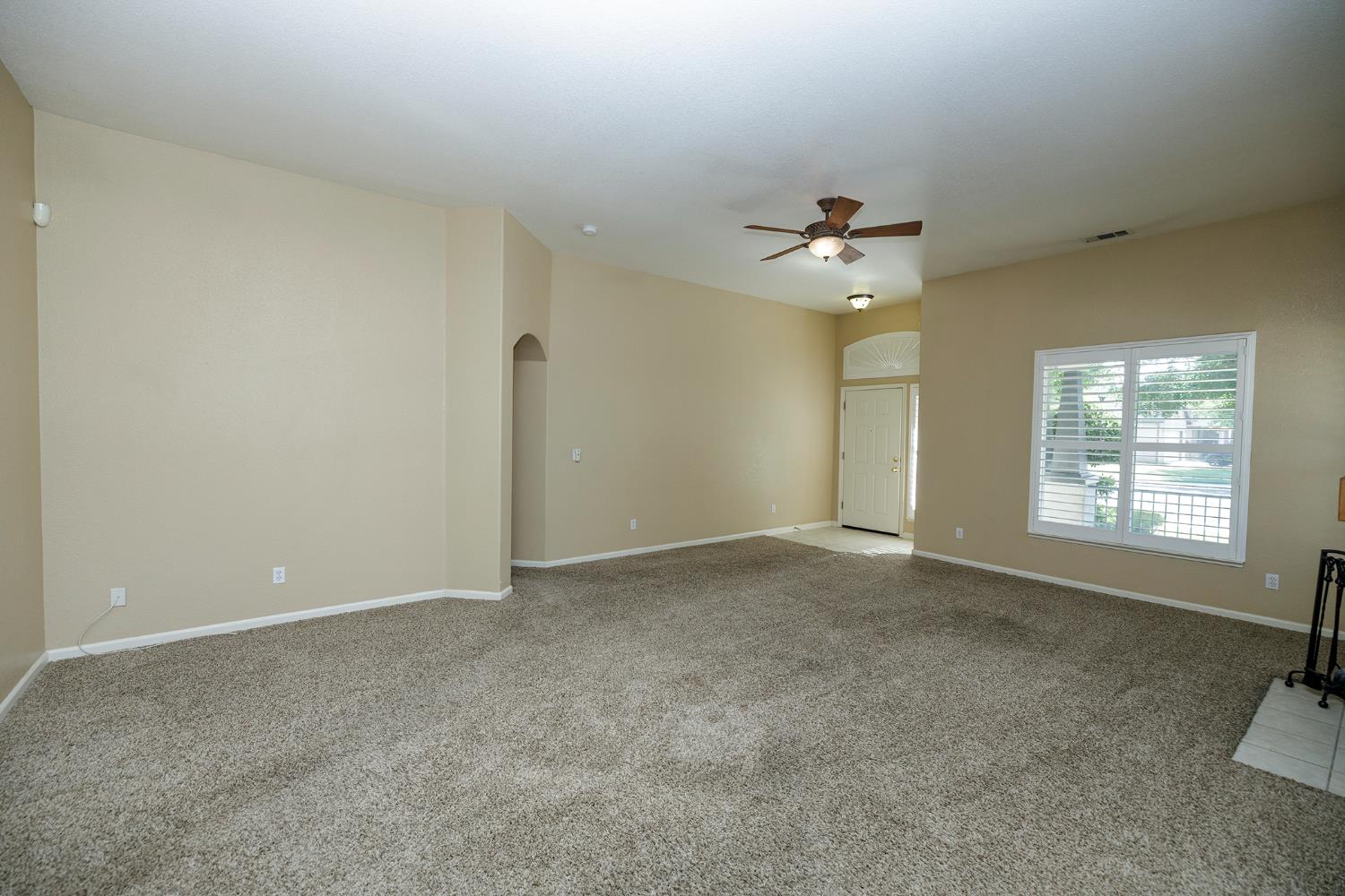 Detail Gallery Image 10 of 49 For 1813 Heartnut Way, Hughson,  CA 95326 - 3 Beds | 2 Baths