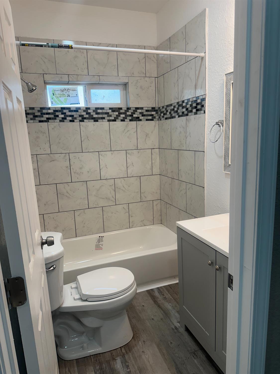 Detail Gallery Image 12 of 18 For 1224 Pinchot, Stockton,  CA 95205 - 3 Beds | 2 Baths