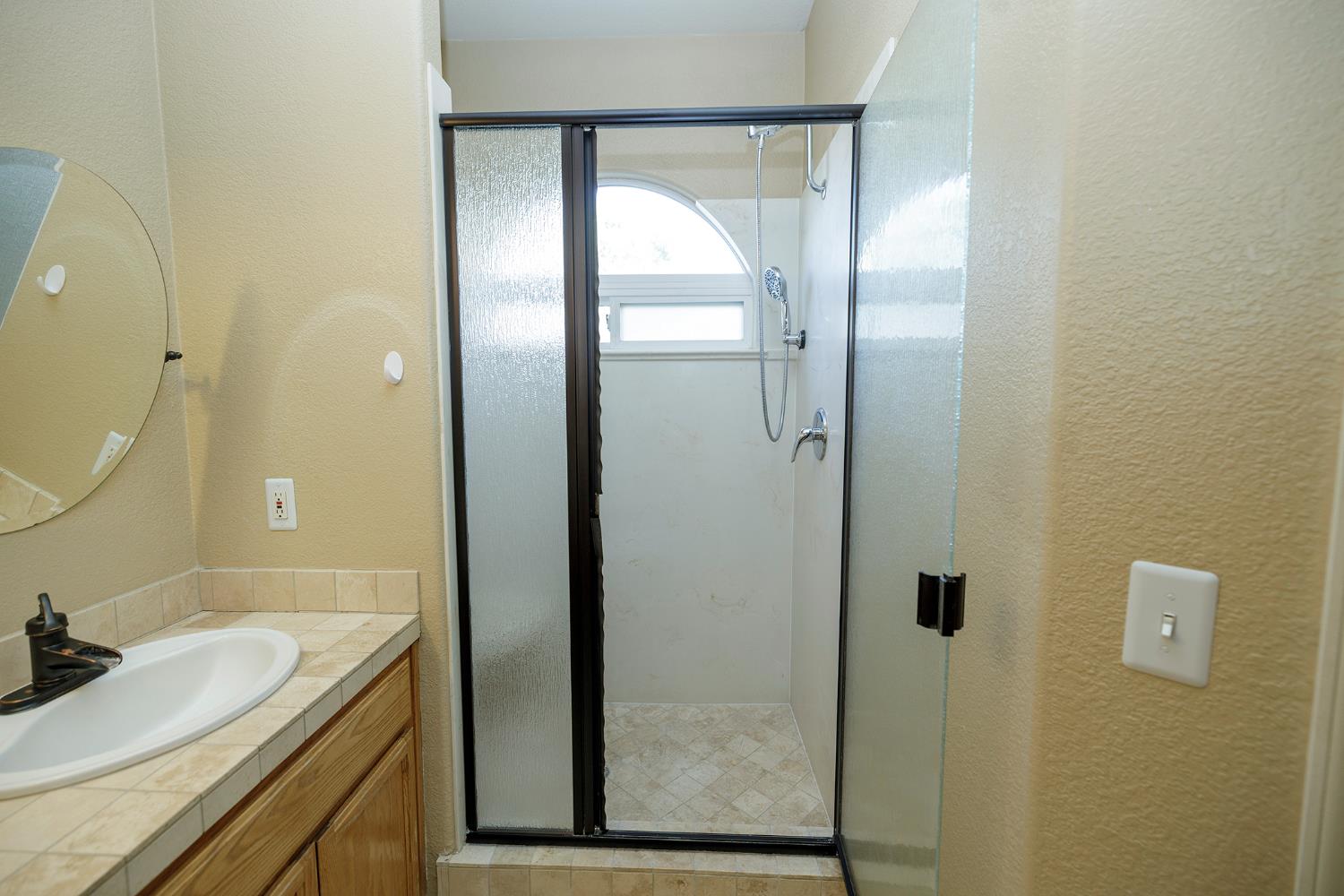 Detail Gallery Image 33 of 49 For 1813 Heartnut Way, Hughson,  CA 95326 - 3 Beds | 2 Baths