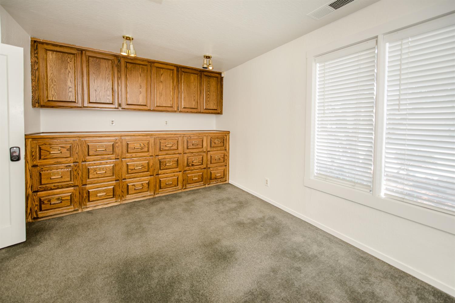 Detail Gallery Image 15 of 38 For 15 Court St, Woodland,  CA 95695 - – Beds | – Baths