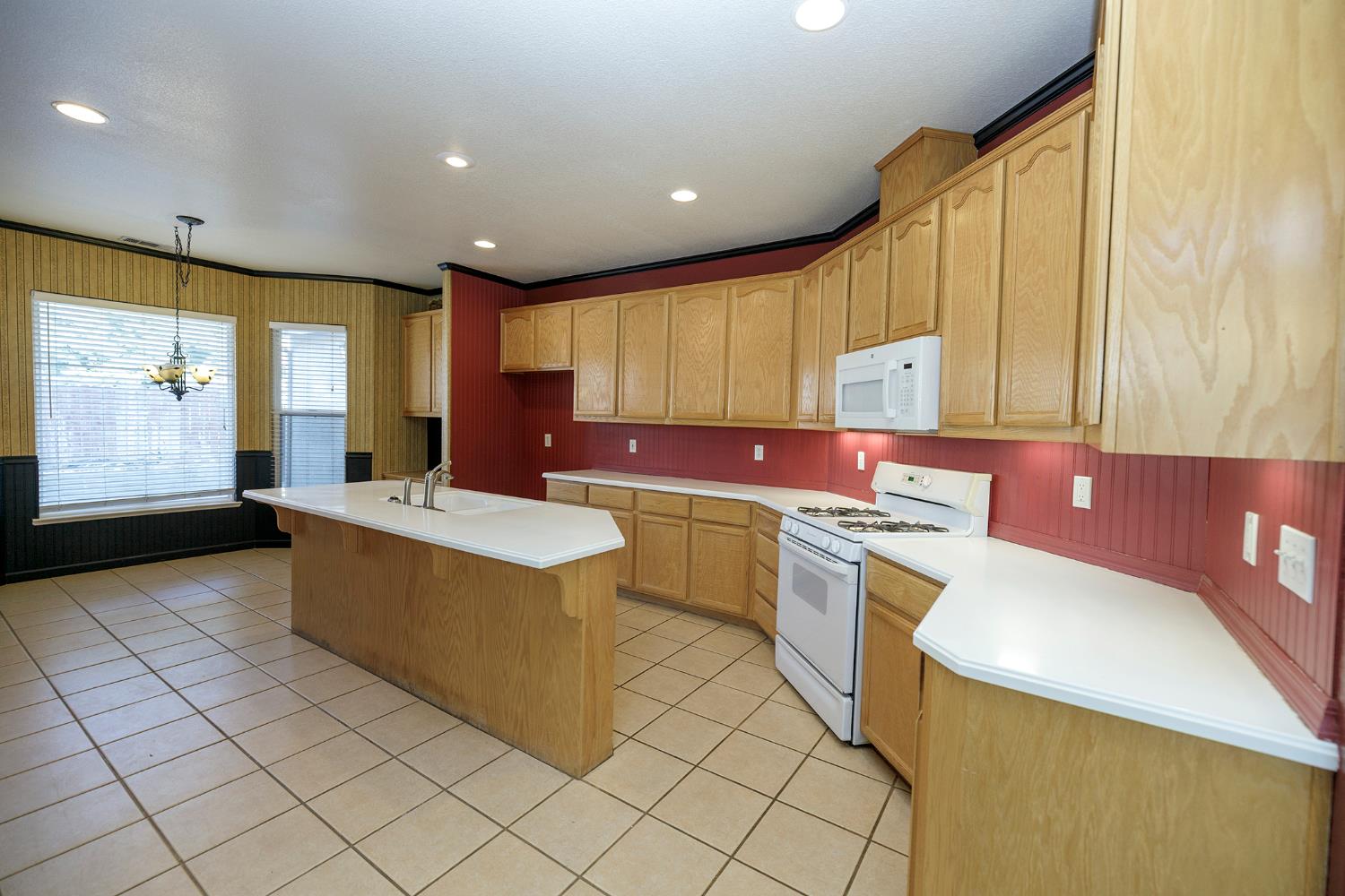 Detail Gallery Image 16 of 49 For 1813 Heartnut Way, Hughson,  CA 95326 - 3 Beds | 2 Baths