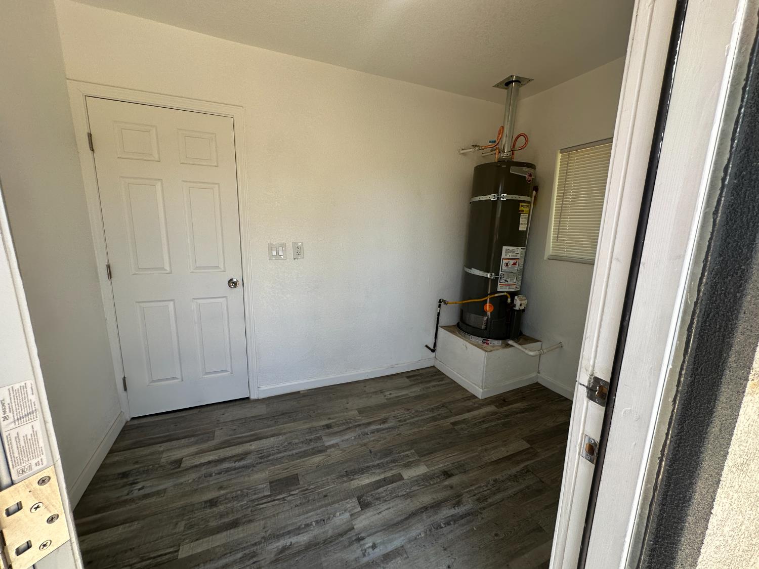 Detail Gallery Image 14 of 18 For 1224 Pinchot, Stockton,  CA 95205 - 3 Beds | 2 Baths