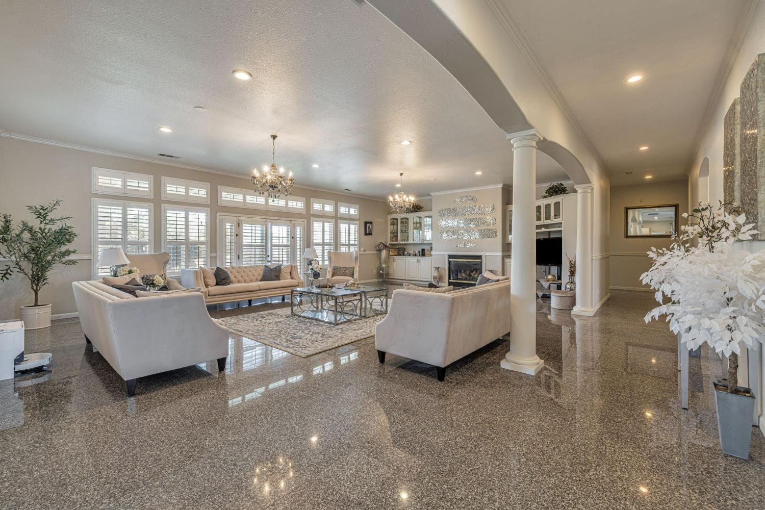 Detail Gallery Image 17 of 90 For 12732 N West Ln, Lodi,  CA 95240 - 6 Beds | 5/1 Baths