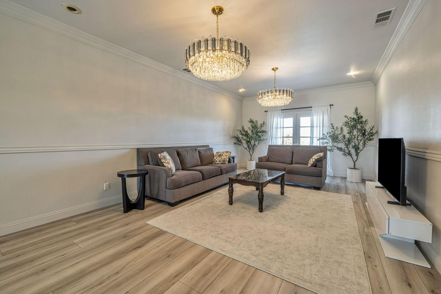 Detail Gallery Image 34 of 90 For 12732 N West Ln, Lodi,  CA 95240 - 6 Beds | 5/1 Baths