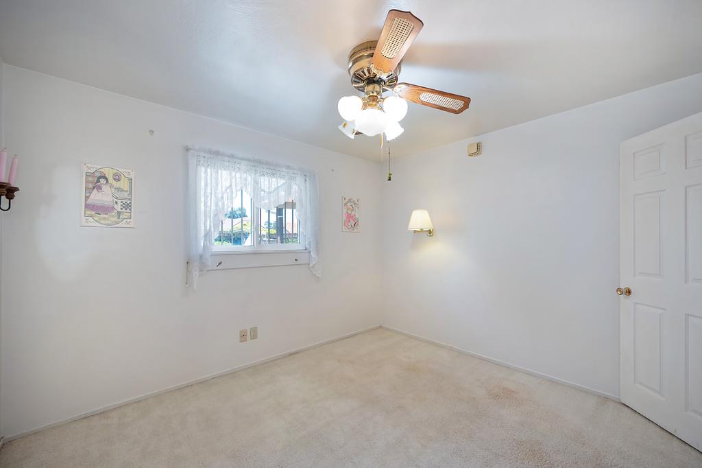 Detail Gallery Image 15 of 72 For 18493 N Jack Tone Rd, Lockeford,  CA 95237 - 4 Beds | 2/1 Baths