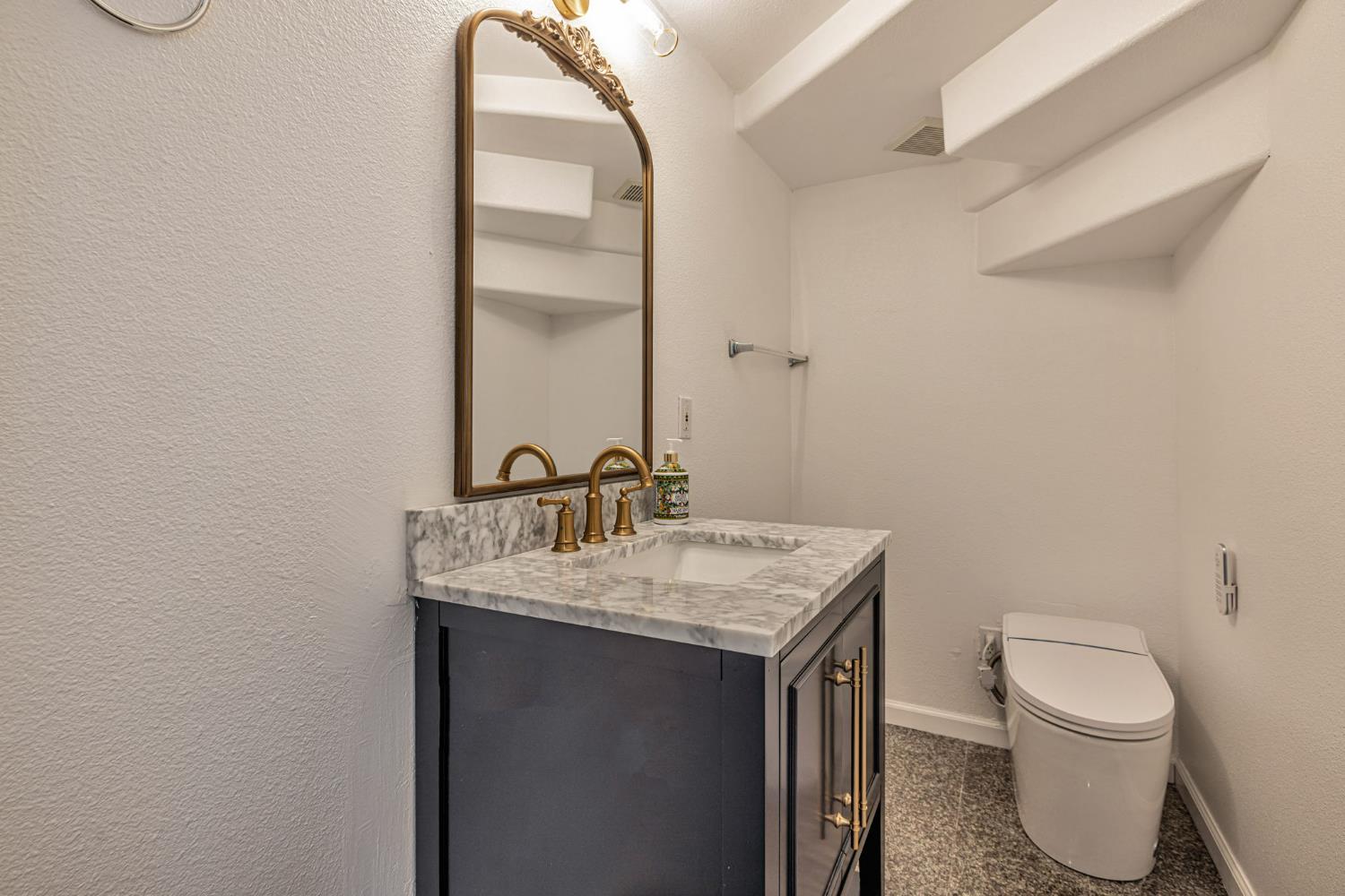 Detail Gallery Image 63 of 90 For 12732 N West Ln, Lodi,  CA 95240 - 6 Beds | 5/1 Baths