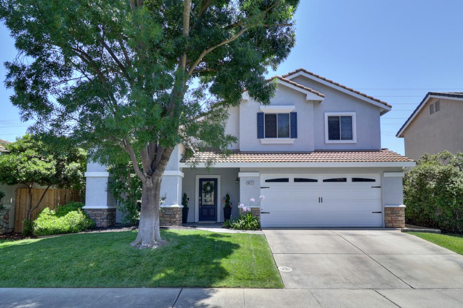 Detail Gallery Image 1 of 75 For 9473 Windrift Ln, Elk Grove,  CA 95758 - 4 Beds | 2/1 Baths