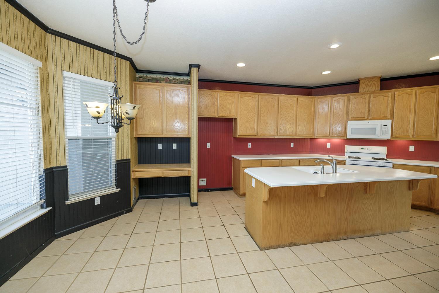 Detail Gallery Image 18 of 49 For 1813 Heartnut Way, Hughson,  CA 95326 - 3 Beds | 2 Baths