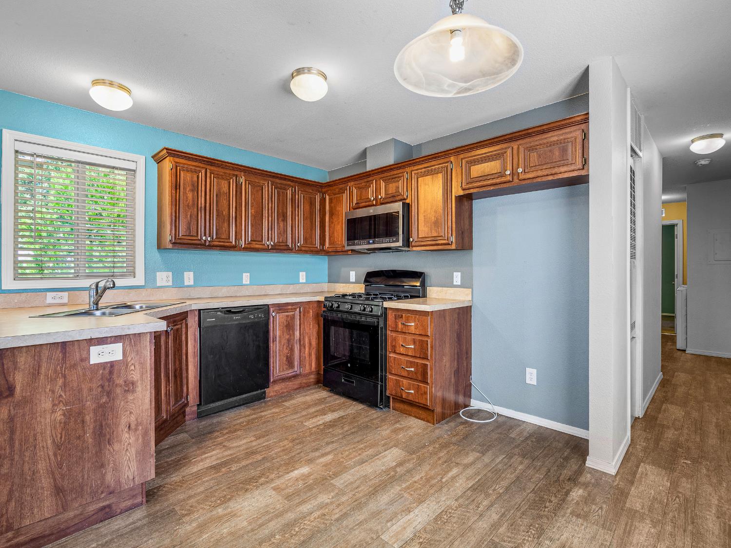 Detail Gallery Image 15 of 24 For 2933 Forebay Rd 28, Pollock Pines,  CA 95726 - 2 Beds | 2 Baths