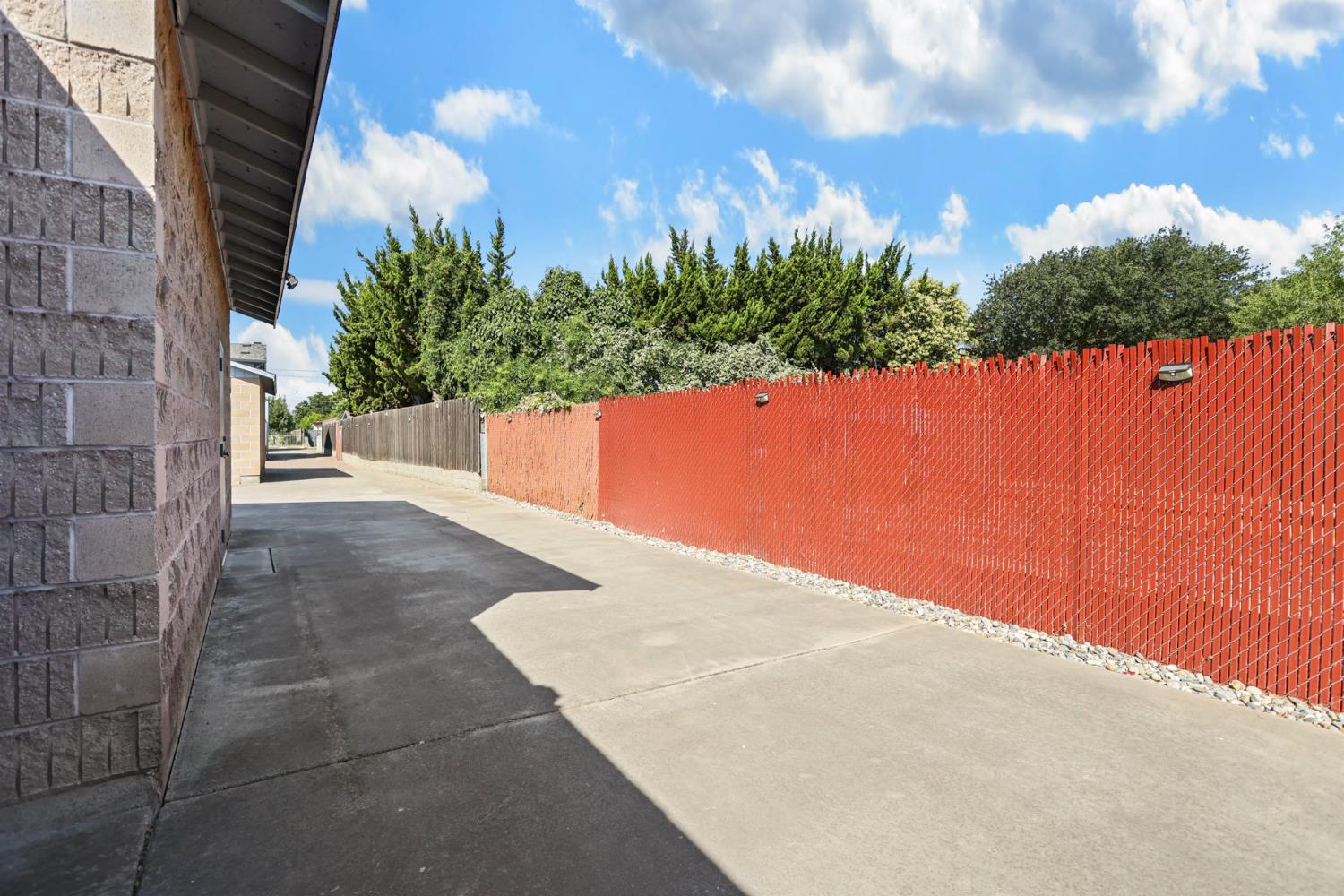 Detail Gallery Image 54 of 67 For 2028 Report Ave, Stockton,  CA 95205 - 3 Beds | 2/1 Baths