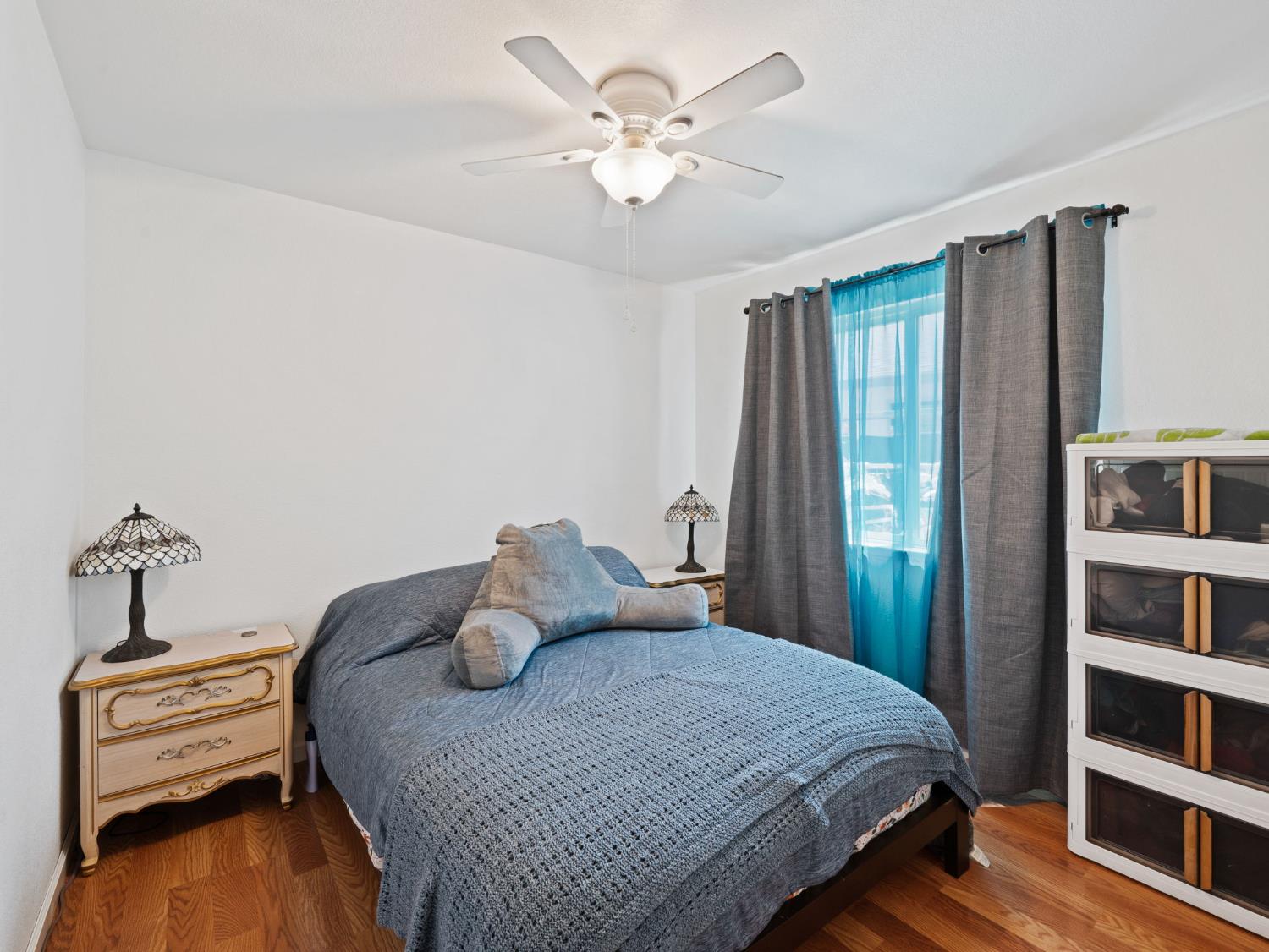 Detail Gallery Image 23 of 33 For 411 Dry Creek Ln, Winters,  CA 95694 - 4 Beds | 2 Baths