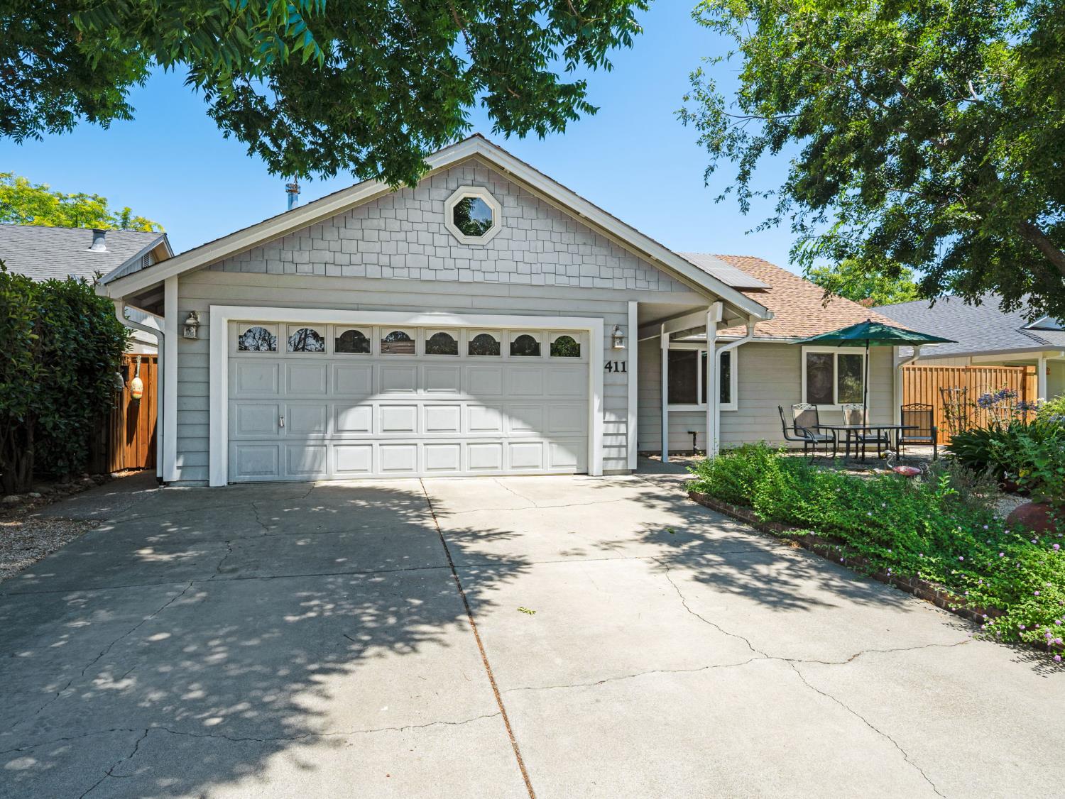 Detail Gallery Image 2 of 33 For 411 Dry Creek Ln, Winters,  CA 95694 - 4 Beds | 2 Baths