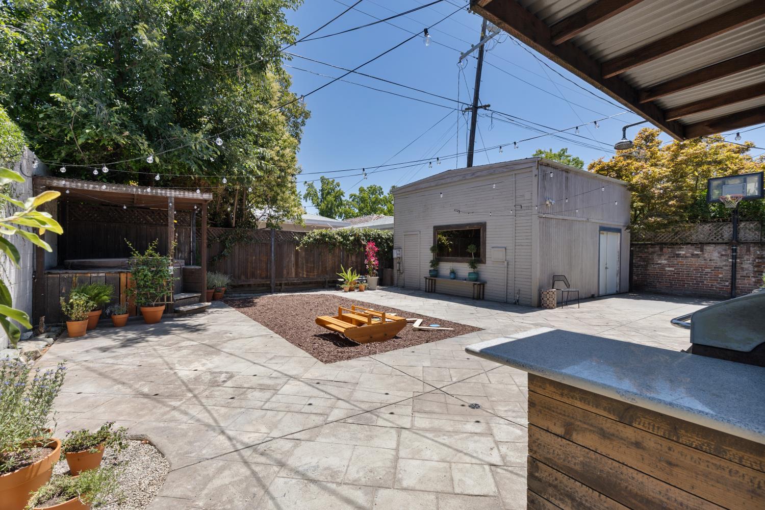 Detail Gallery Image 56 of 62 For 1744 N Hunter St, Stockton,  CA 95204 - 4 Beds | 4 Baths