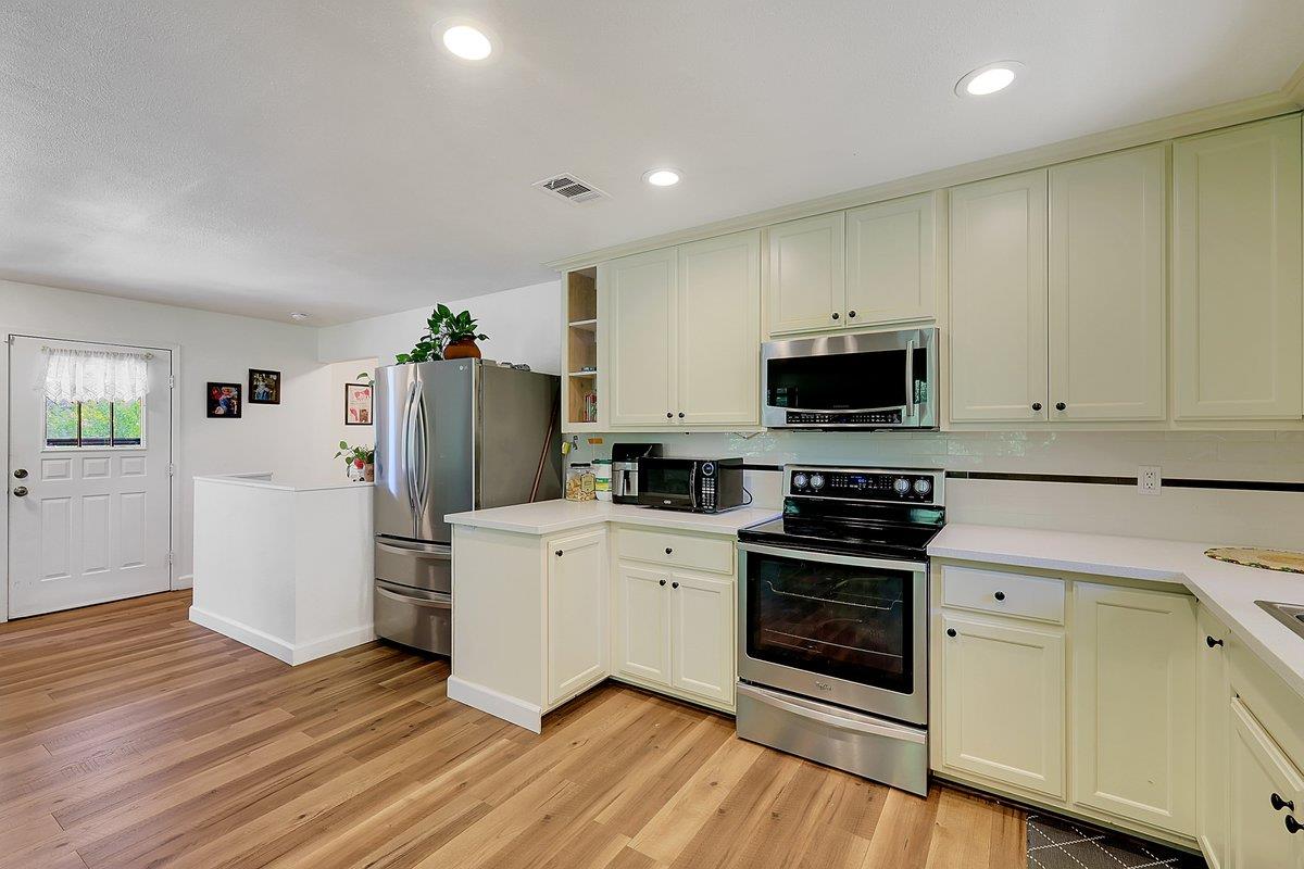Detail Gallery Image 14 of 58 For 10307 Alta Mesa Rd, Wilton,  CA 95693 - 3 Beds | 2/1 Baths
