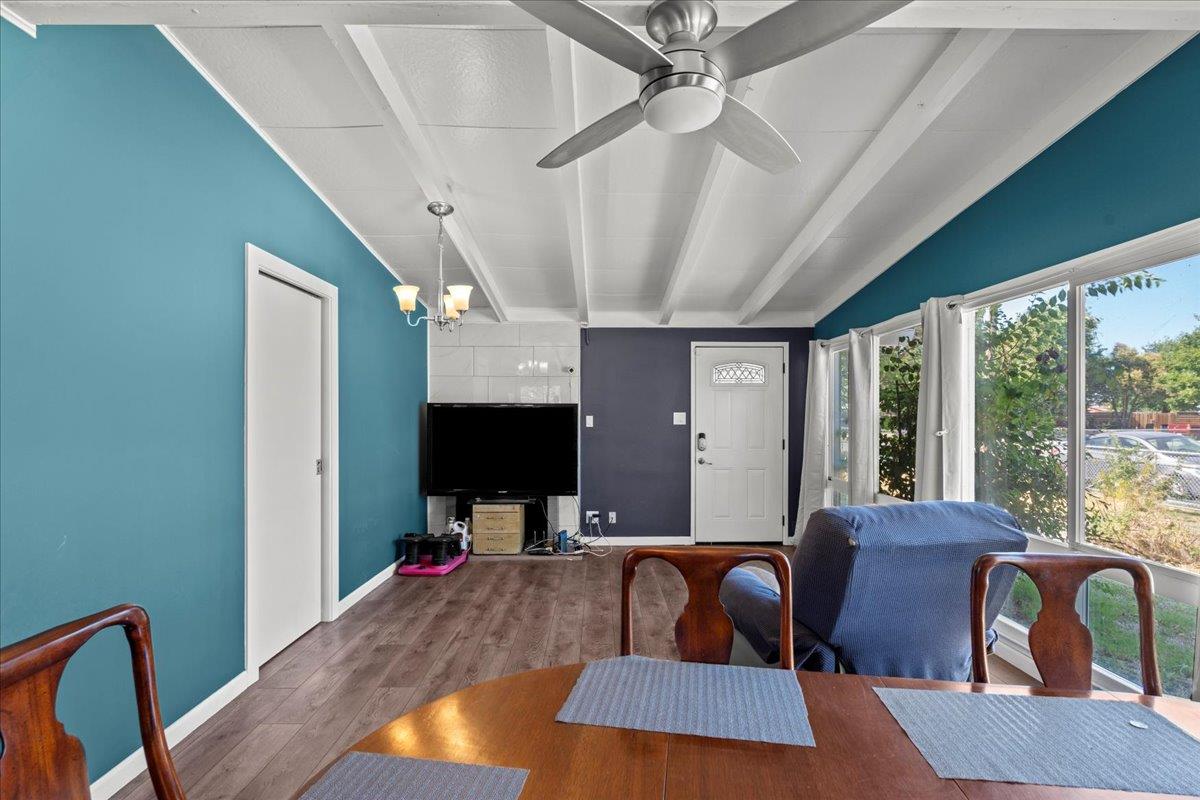 Detail Gallery Image 5 of 19 For 2507 Colorado Ave, Stockton,  CA 95206 - 3 Beds | 2 Baths