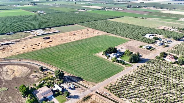 Detail Gallery Image 8 of 77 For 1137 Apricot Ave, Patterson,  CA 95363 - 3 Beds | 3/1 Baths
