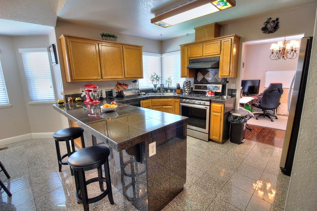 Detail Gallery Image 22 of 70 For 1518 Glenwood Ct, Escalon,  CA 95320 - 4 Beds | 3 Baths