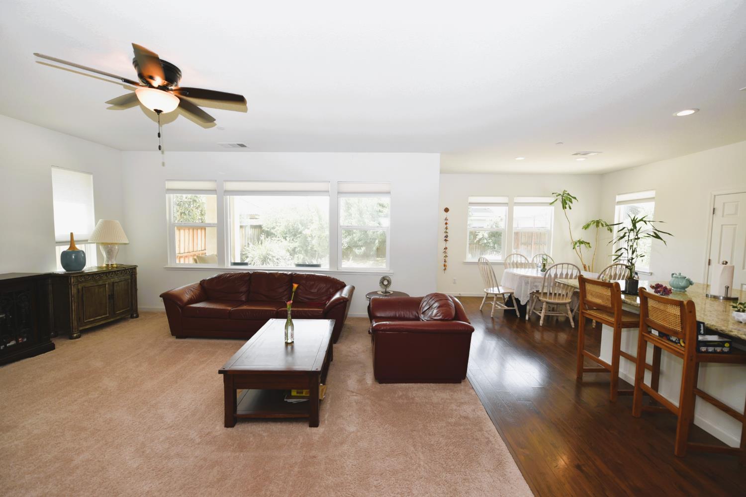 Detail Gallery Image 7 of 44 For 2014 Read Ct, Woodland,  CA 95776 - 4 Beds | 3 Baths